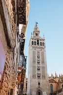 Legado Alcázar Hotel