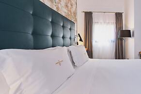 Legado Alcázar Hotel