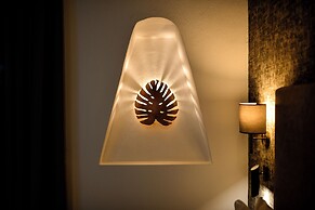 Legado Alcázar Hotel