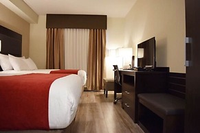 Days Inn by Wyndham 100 Mile House