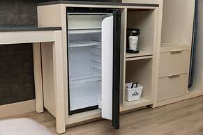 Days Inn by Wyndham 100 Mile House