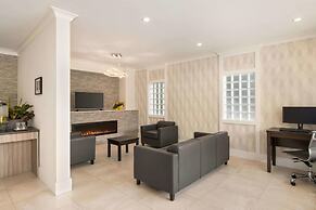 Days Inn by Wyndham 100 Mile House