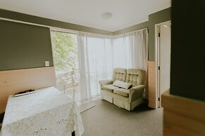 Waitomo Village Chalets Home of Kiwipaka