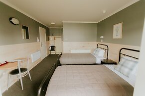 Waitomo Village Chalets Home of Kiwipaka