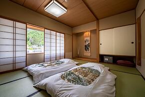 onsen hotel Omoto
