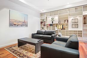 Sanctuary Apartments - Collins St CBD