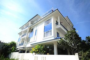 Cavilla Hotel & Apartment