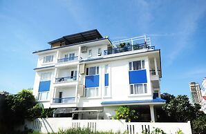 Cavilla Hotel & Apartment