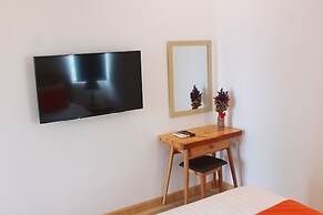 Cavilla Hotel & Apartment