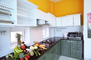 Cavilla Hotel & Apartment