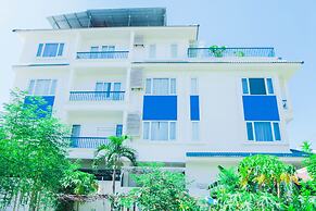 Cavilla Hotel & Apartment