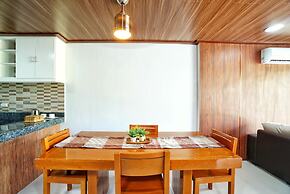 Noni's Resort