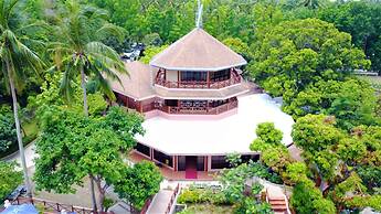 Noni's Resort