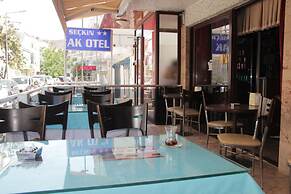 Seckin Ak Hotel
