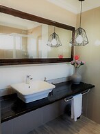 Riverview Guesthouse