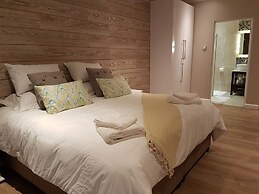 Riverview Guesthouse