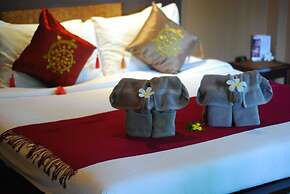 Melina's Beach Front Bungalow