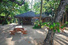 Melina's Beach Front Bungalow