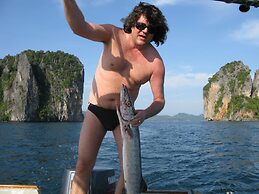 Melina's Beach Front Bungalow