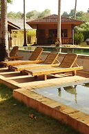 Melina's Beach Front Bungalow