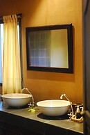 Melina's Beach Front Bungalow