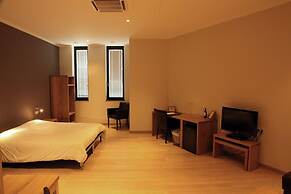 Boardhousing ApartService