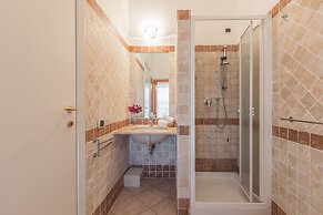 Capo Ceraso Family Residence