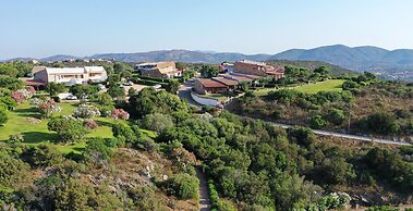 Capo Ceraso Family Residence