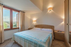 Capo Ceraso Family Residence