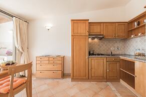 Capo Ceraso Family Residence