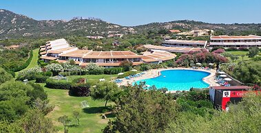 Capo Ceraso Family Residence