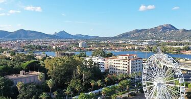 Capo Ceraso Family Residence