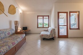 Capo Ceraso Family Residence