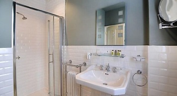 The Stag and Huntsman