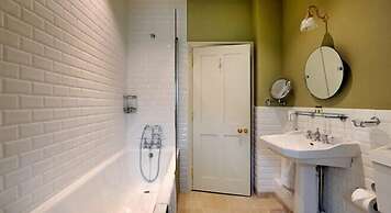 The Stag and Huntsman