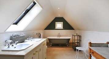 The Stag and Huntsman