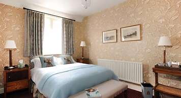 The Stag and Huntsman