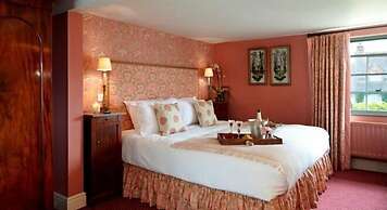 The Stag and Huntsman