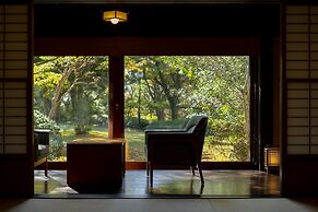 KATSURAGI Hotel Kitanomaru