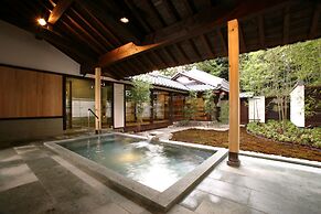 KATSURAGI Hotel Kitanomaru