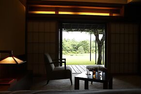 KATSURAGI Hotel Kitanomaru