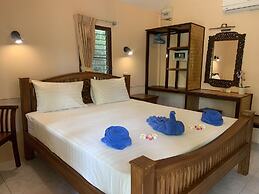 Laguna Beach Club Resort