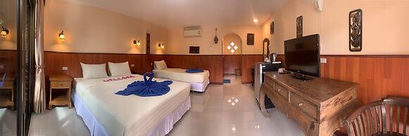 Laguna Beach Club Resort