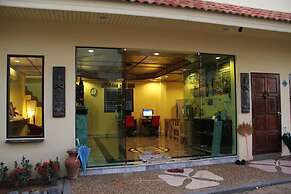 Laguna Beach Club Resort