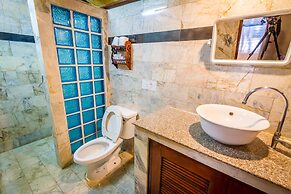 Laguna Beach Club Resort