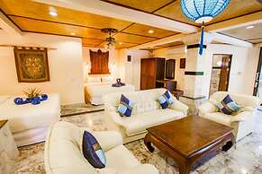 Laguna Beach Club Resort