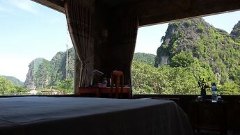 Limestone View Homestay