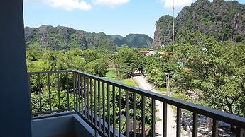Limestone View Homestay
