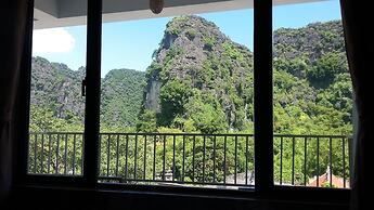 Limestone View Homestay