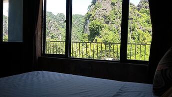Limestone View Homestay